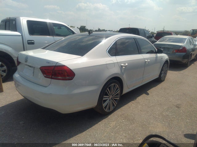 1VWBS7A38FC054753 Volkswagen Passat 1.8t Sport