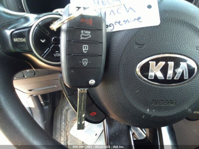 KNDJN2A2XK7018968 KIA Soul Base