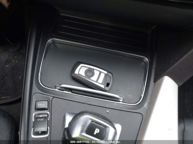 WBA8A3C54JA067461 BMW 3 Series 320i Xdrive