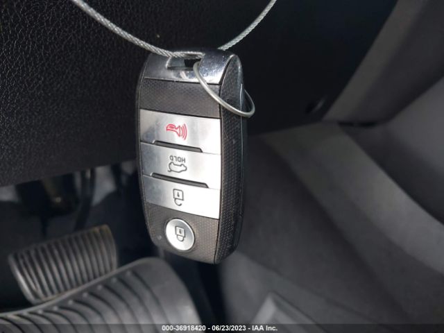 5XYPK4A59KG526120 KIA Sorento Sx V6