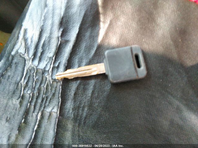 JN8AS5MT4FW162451 Nissan Rogue Select S