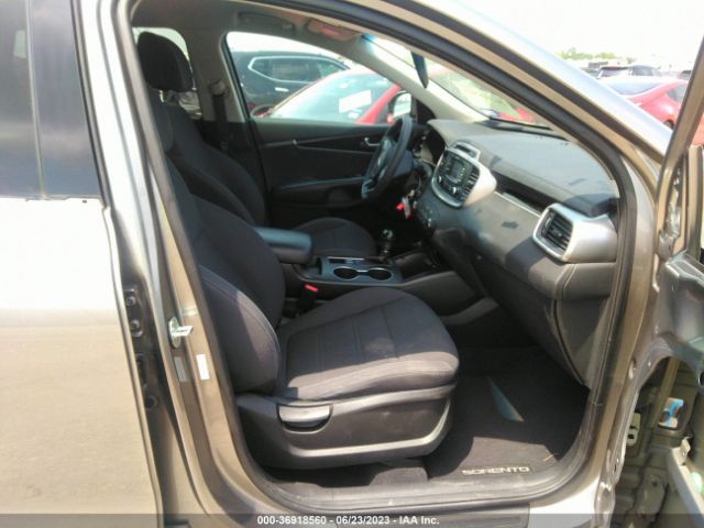 5XYPG4A5XHG250427 KIA Sorento Lx V6