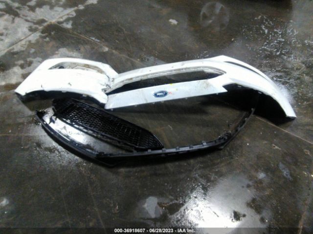 1FADP3K28FL384877 Ford FOCUS SE