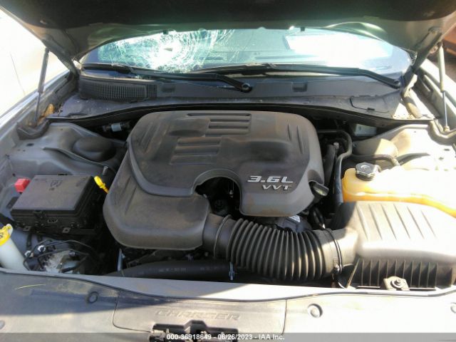 2C3CDXHG5JH313526 Dodge Charger Sxt Plus