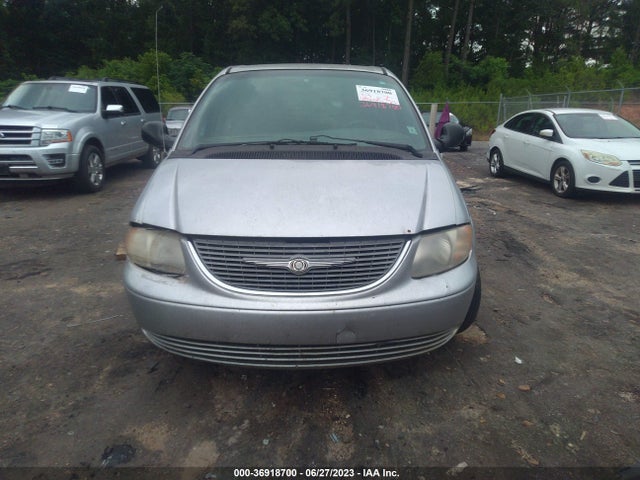 2002 CHRYSLER TOWN & COUNTRY LX VIN: 2C4GP44302R518169