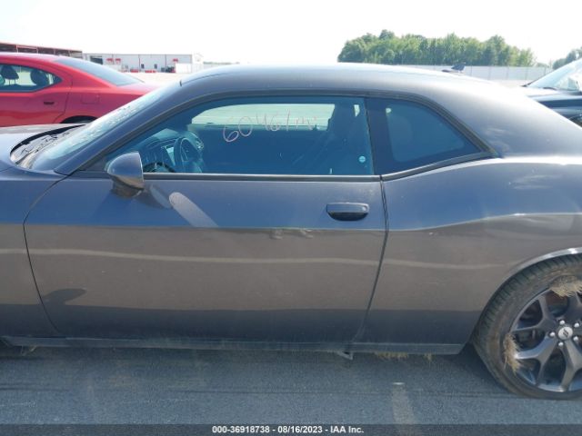 2C3CDZAG2JH234482 Dodge Challenger Sxt