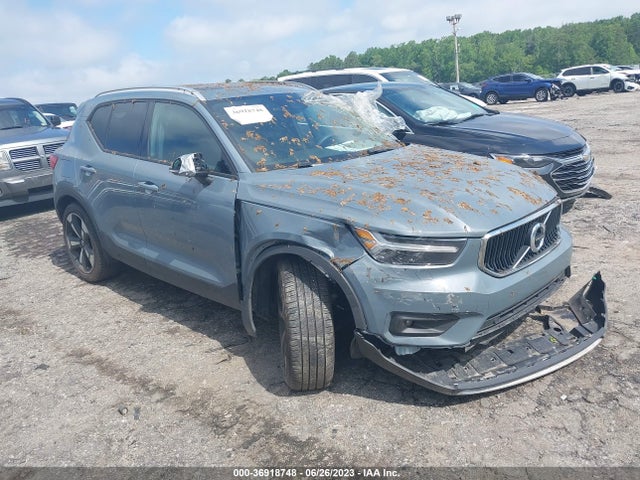 2022 Volvo XC40, VIN: YV4162UK3N2768252