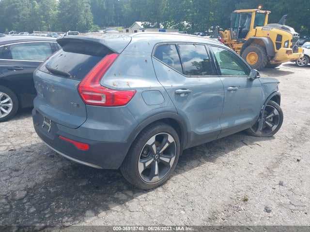 2022 Volvo XC40, VIN: YV4162UK3N2768252