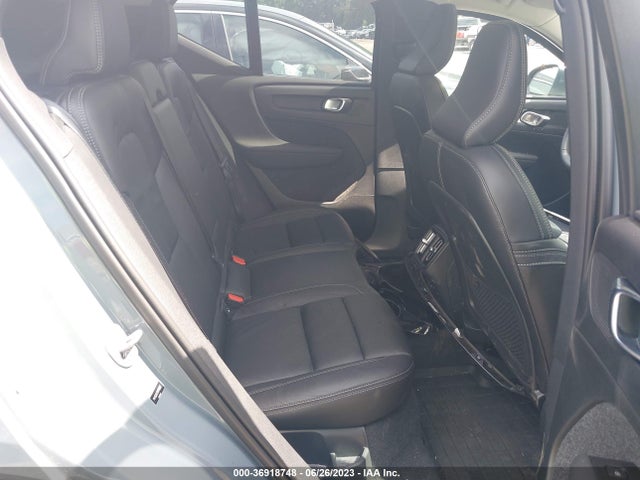 2022 Volvo XC40, VIN: YV4162UK3N2768252