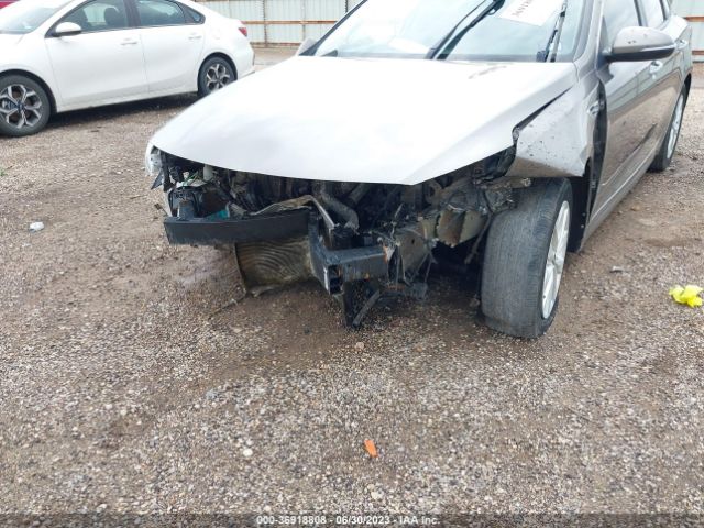 5XXGT4L32GG015806 KIA Optima Lx
