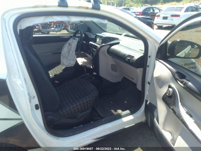 JTNJJXB05EJ029529 Scion IQ