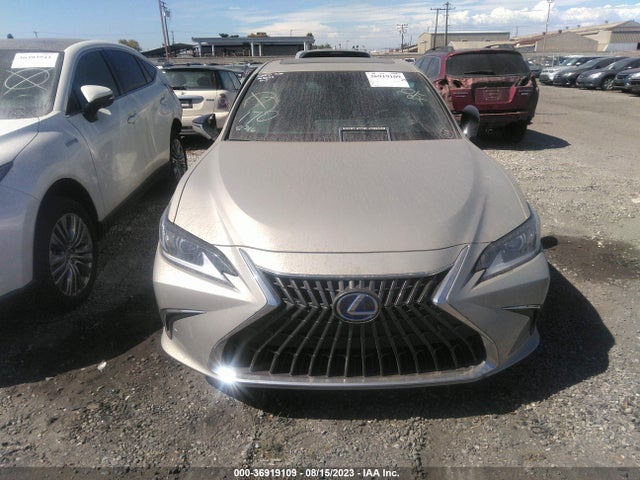 58ADA1C15NU021469 Lexus Es Es 300h