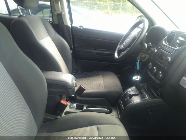1C4NJDBB9GD521763 Jeep Compass Sport