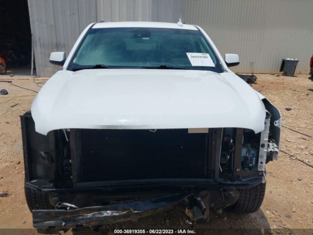 1GKS2GKC8JR399793 GMC Yukon Xl Slt