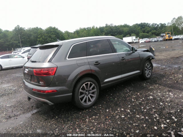 WA1LAAF70JD050857 Audi Q7 Premium Plus