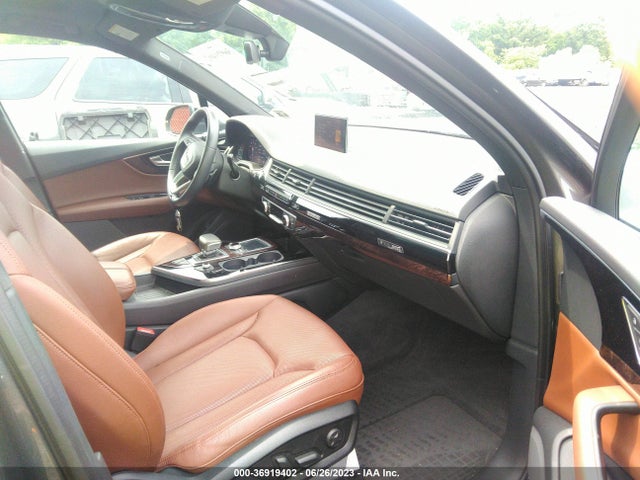 WA1LAAF70JD050857 Audi Q7 Premium Plus