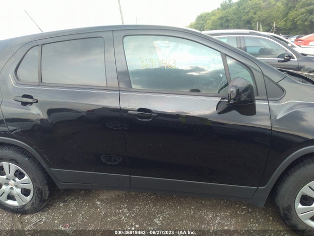 Chevrolet TRAX LS 2019 3GNCJKSB3KL183816 Image 13