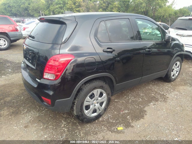 Chevrolet TRAX LS 2019 3GNCJKSB3KL183816 Image 4