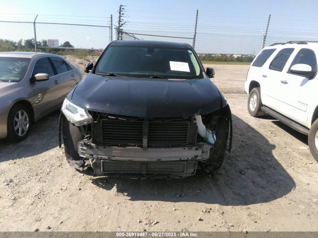 Chevrolet Traverse Ls 2018 1GNERFKW4JJ232961 Image 12