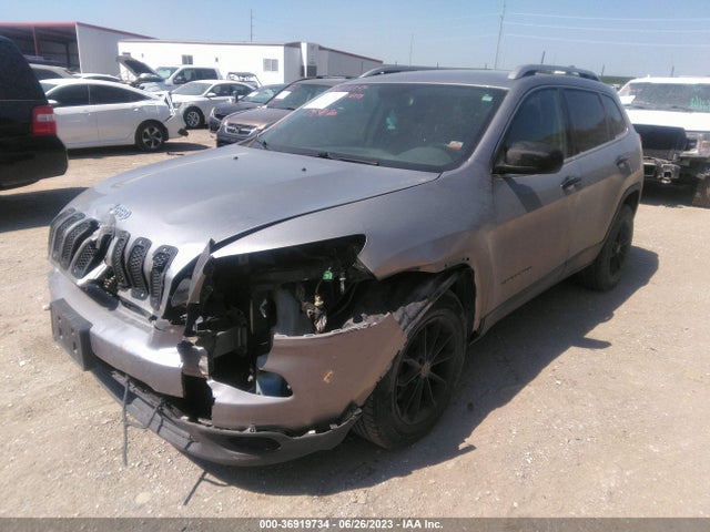 1C4PJMCB6GW301461 Jeep Cherokee Latitude