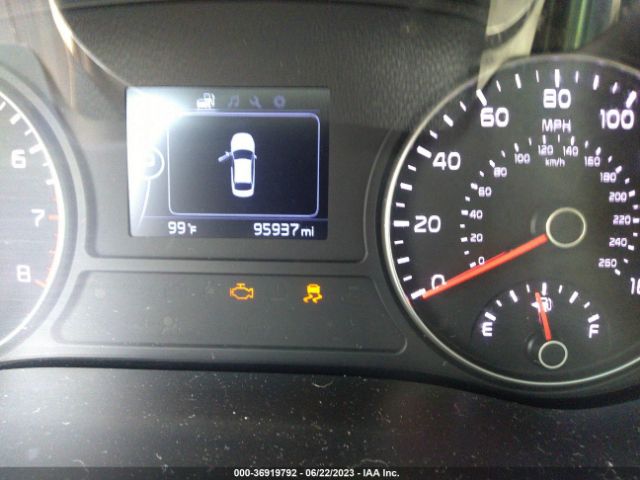 5XXGT4L30JG236330 KIA Optima Lx