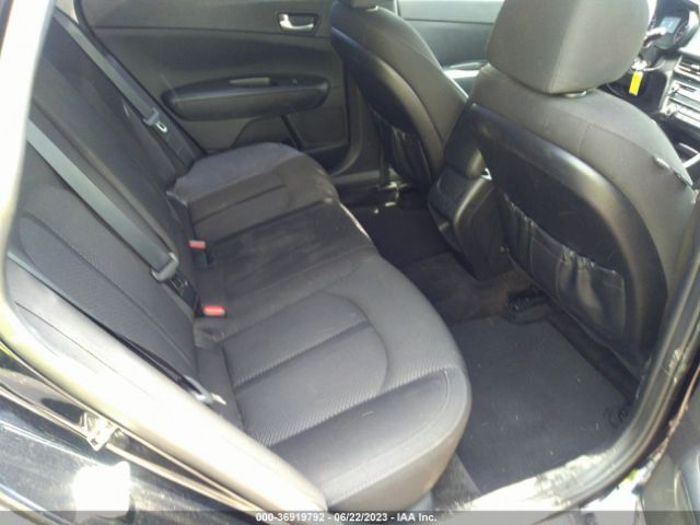 5XXGT4L30JG236330 KIA Optima Lx