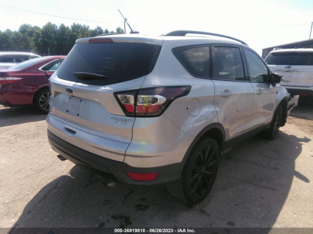 1FMCU0JD3HUC12863 Ford Escape Titanium
