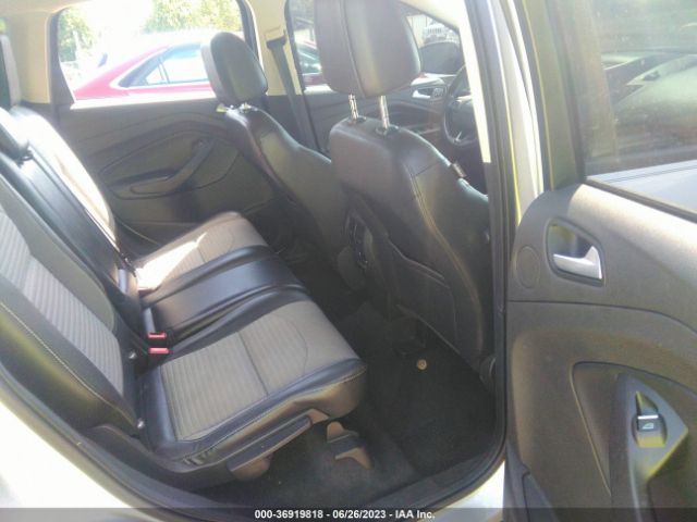 1FMCU0JD3HUC12863 Ford Escape Titanium