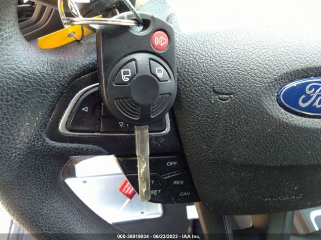 1FMCU0F72HUA13838 Ford ESCAPE S