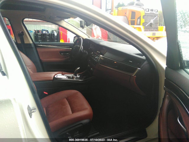 WBA5A7C55GG642702 BMW 5 Series 528i Xdrive