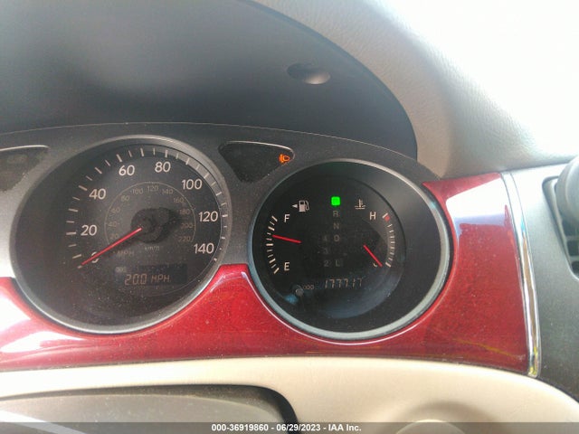 2004 LEXUS ES 330 VIN: JTHBA30G540001606