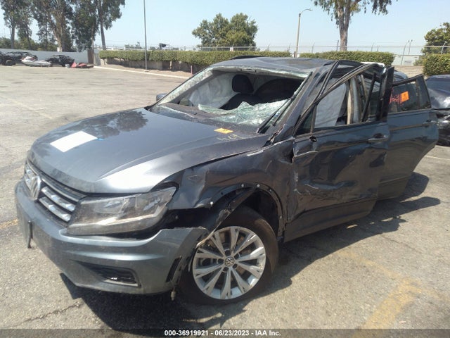3VV1B7AX9KM048987 Volkswagen TIGUAN S