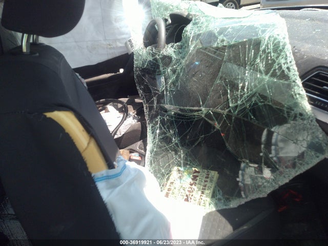 3VV1B7AX9KM048987 Volkswagen TIGUAN S