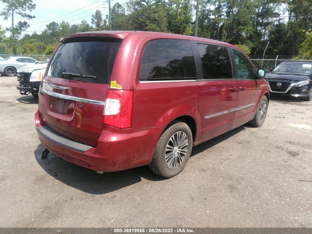 2C4RC1HG1ER329955 Chrysler Town & Country S