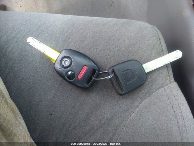 2008 HONDA CIVIC CPE LX VIN: 2HGFG12638H526581