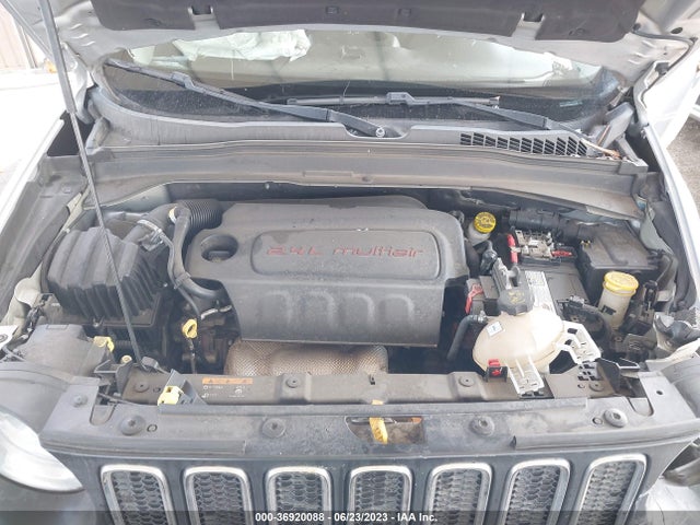 ZACCJABB8HPE99859 Jeep Renegade Latitude