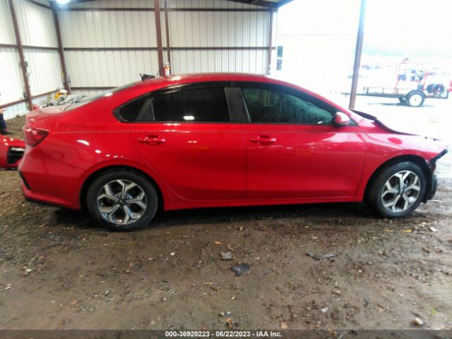 3KPF24ADXKE052985 KIA Forte Lxs