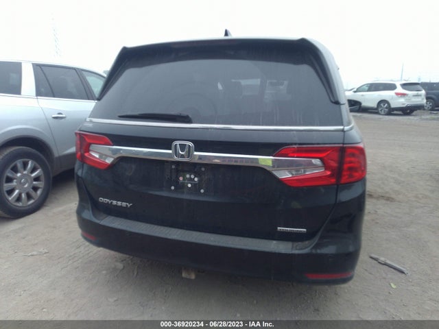 Honda Odyssey Touring 2018 5FNRL6H80JB001552 Image 17