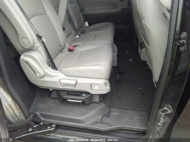 Honda Odyssey Touring 2018 5FNRL6H80JB001552 Image 8