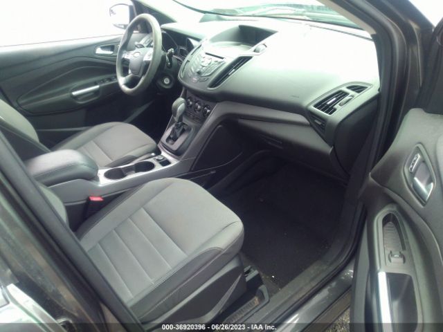 1FMCU9GX5FUC31546 Ford ESCAPE SE