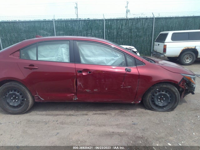 Toyota COROLLA LE 2022 JTDEPMAE0NJ216659 Image 4