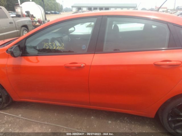 1C3CDFFA3GD817426 Dodge Dart Sxt Sport Blacktop