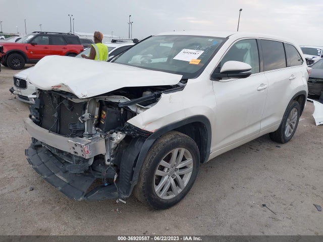 Toyota Highlander Le 2014 5TDZARFH3ES006336 Image 2