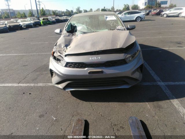 3KPF24AD8PE606841 KIA Forte Lxs
