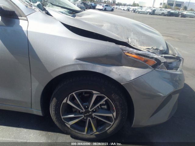 3KPF24AD8PE606841 KIA Forte Lxs