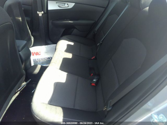 3KPF24AD8PE606841 KIA Forte Lxs