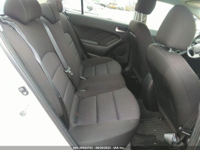 3KPFK4A7XJE228202 KIA FORTE LX