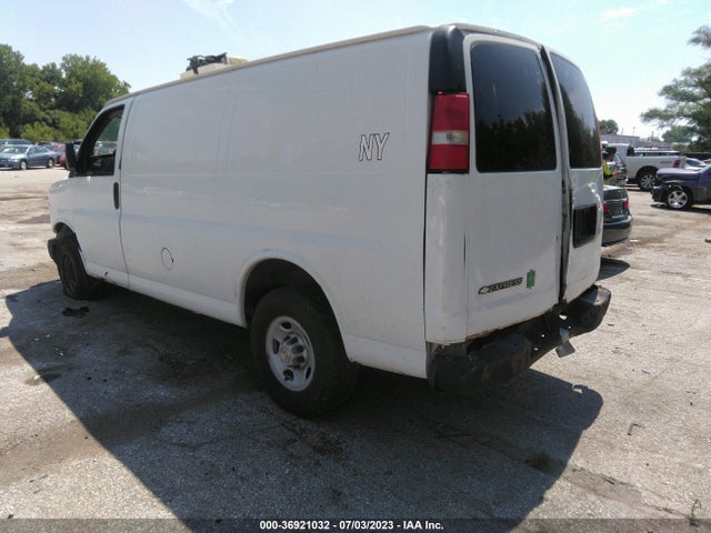 2009 CHEVROLET EXPRESS CARGO VAN VIN: 1GCGG25C491108024
