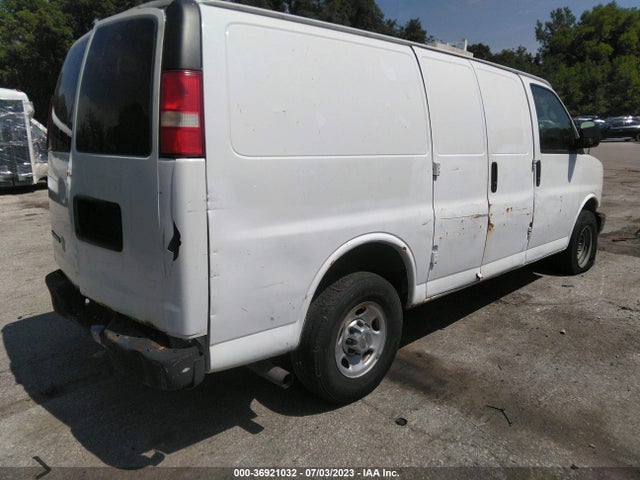 2009 CHEVROLET EXPRESS CARGO VAN VIN: 1GCGG25C491108024