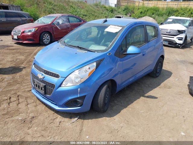Chevrolet SPARK LS 2015 KL8CB6S99FC739471 Image 2